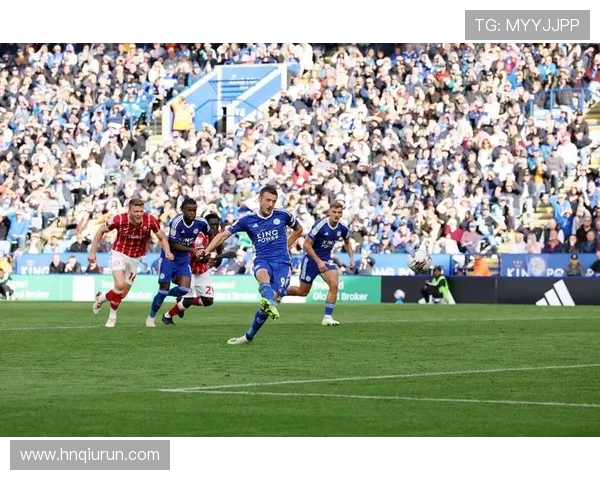 英超上半场莱斯特城火力全开阿尤建功助球队两球领先南安普顿